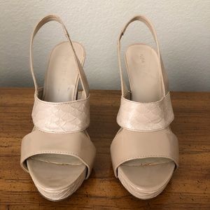 Sz 7 Nude Nine West platform sandals